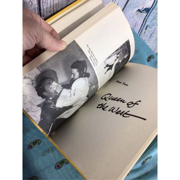 1979 The Story of Roy Rogers and Dale Evans “Happy Trails” - Picture 8 of 16